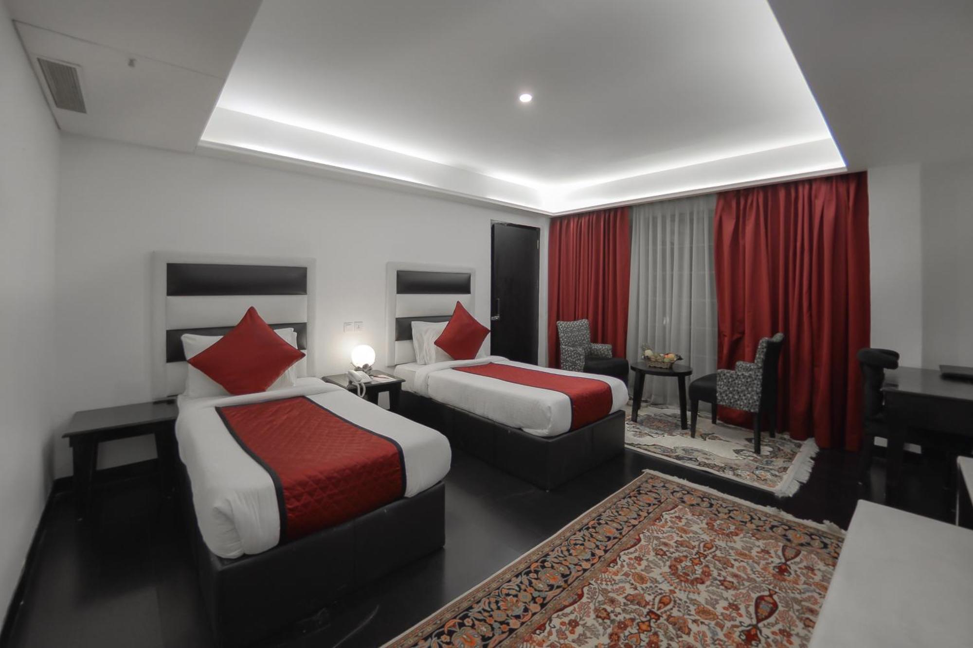 Hotel Rose Petal Srinagar Eksteriør bilde